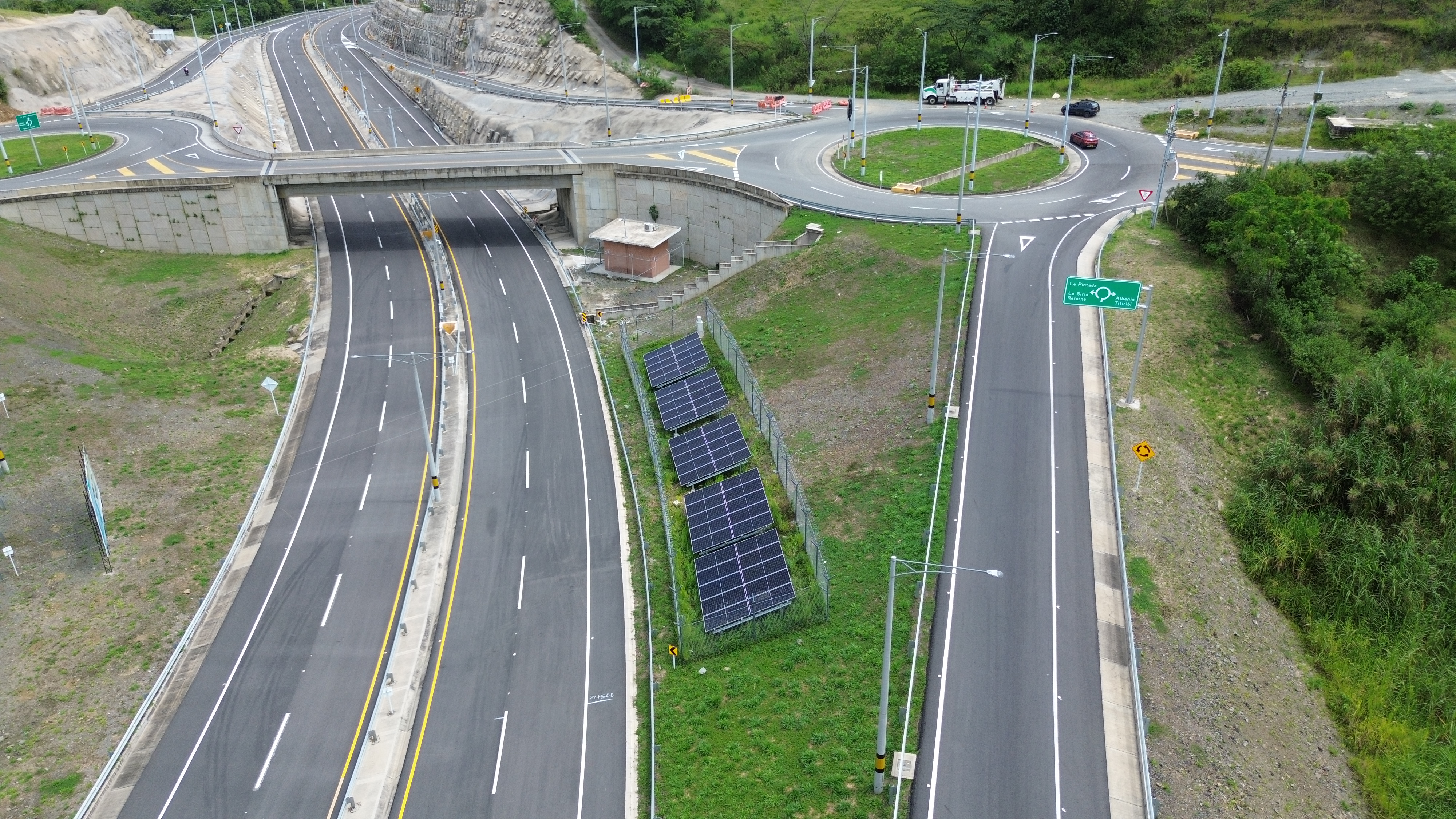 Pacífico 1 y el Túnel Sinifaná: Ingeniería que Transforma el Suroeste Antioqueño - vista 3